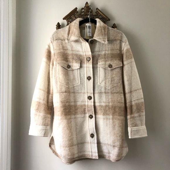 Aritzia Jackets & Blazers - Aritzia Wilfred Ganna Shirt Jacket